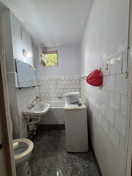 Apartament cu 2 camere decomandat în Exterior Vest