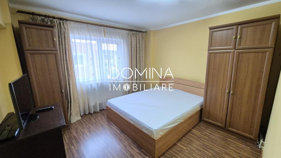 Apartament cu 4 camere decomandat, mobilat în Debarcader