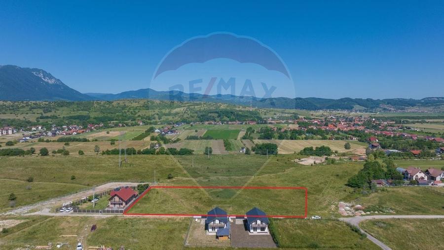 Teren Construcții intravilan de 2700 mp, în Bran
