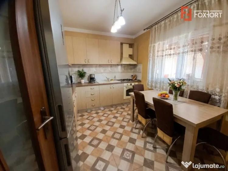 Casă cu 5 camere cu Teren 400 Mp în Kuncz
