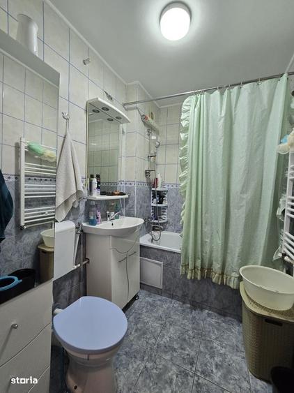 Apartament cu 2 camere semidecomandat în Țiglina 3