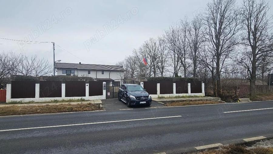 Casă cu 6 camere cu Teren 3000 Mp în Cataloi