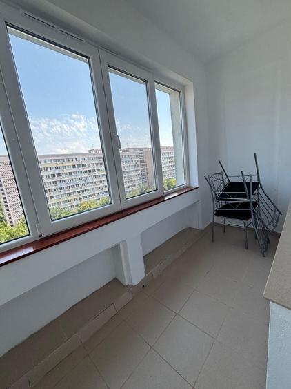 Apartament cu 3 camere în Dristor