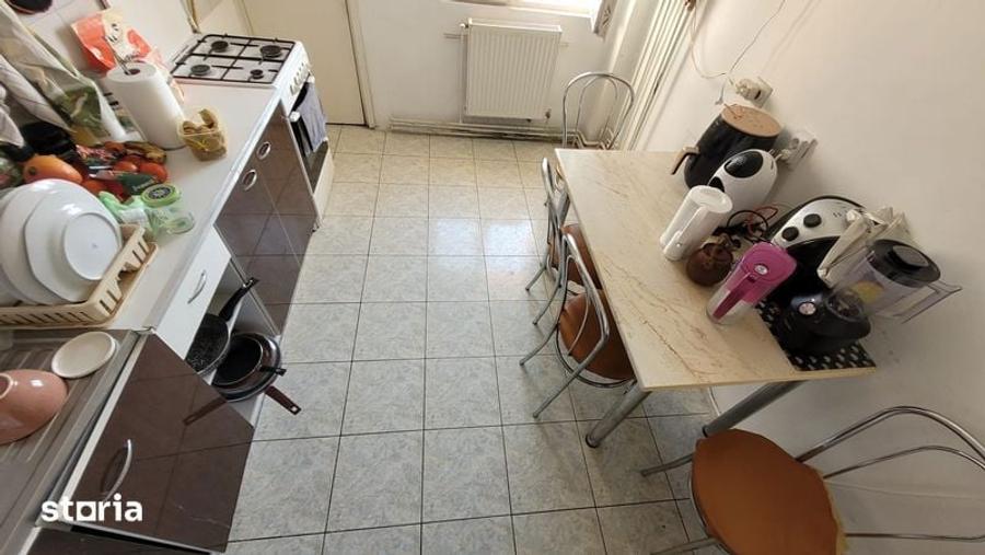 Apartament cu 4 camere decomandat în Mărăști