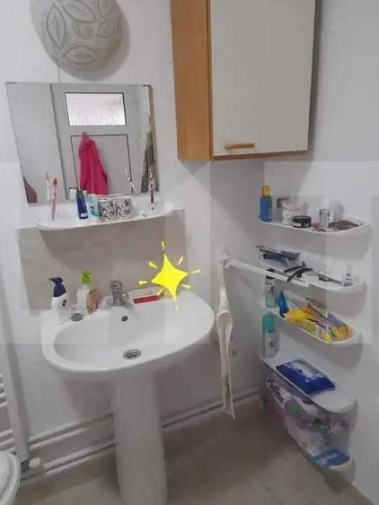 Casă cu 3 camere cu Teren 363 Mp în Curtici
