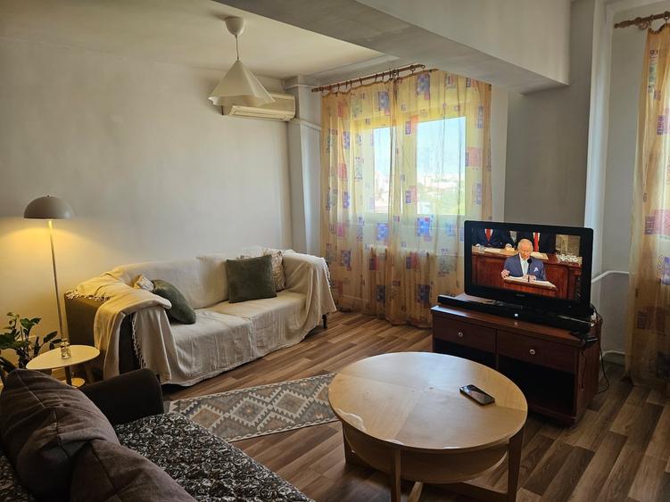 Apartament cu 2 camere semidecomandat în Brâncoveanu