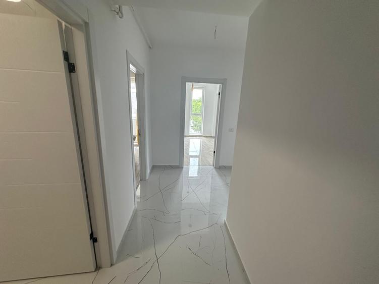 Apartament cu 2 camere decomandat în Vitan