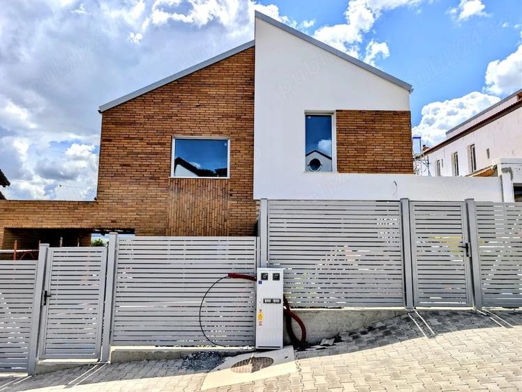 Casă cu Teren 325 Mp în Central