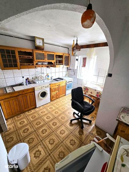 Apartament 2 camere semidecomandat, Micro 16 Str. Universului nr. 8 - 3