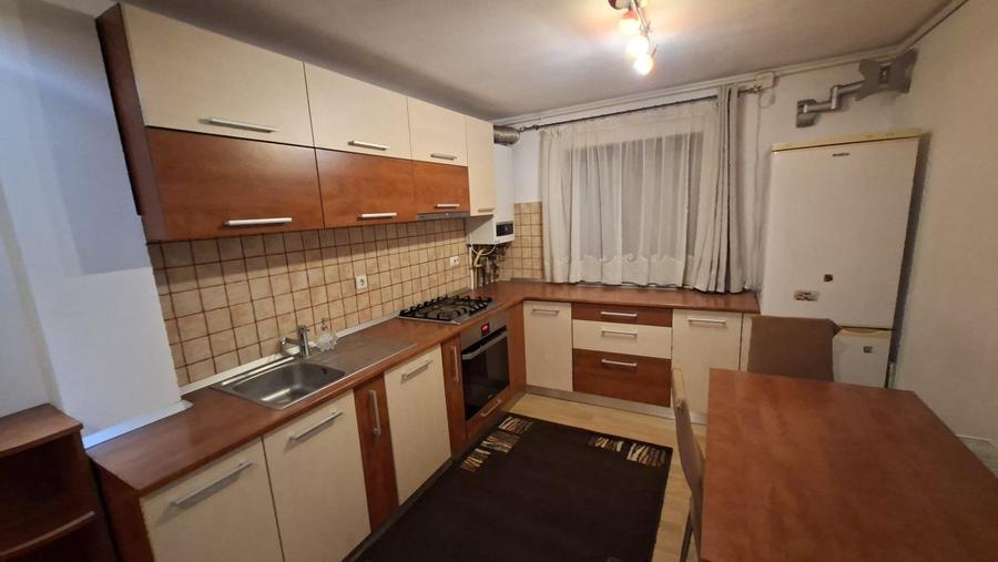 Apartament cu 2 camere decomandat în Exterior Vest