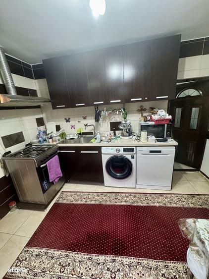 Casă cu 4 camere cu Teren 350 Mp în Central