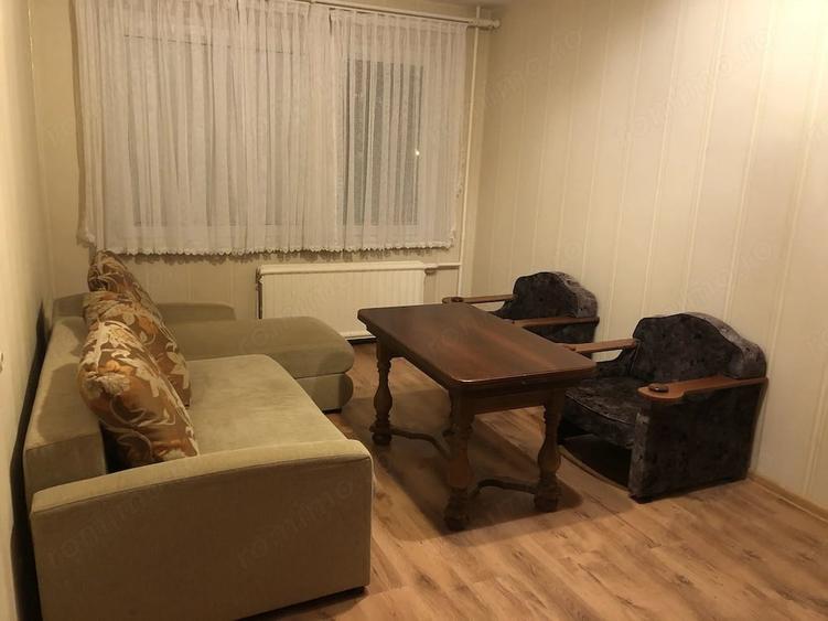 Garsonieră decomandată în UMT