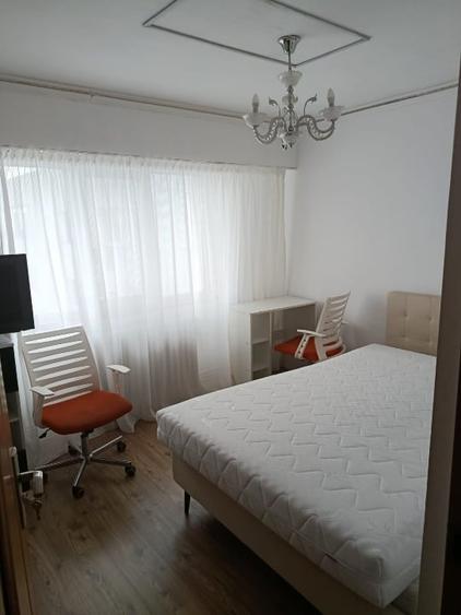 Apartament cu 3 camere decomandat, mobilat în Bd. Independenței