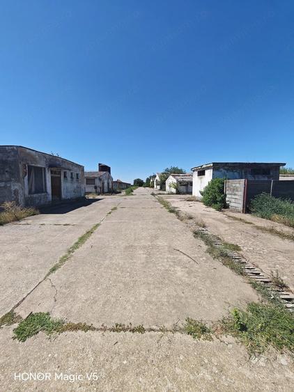 Spațiu comercial, de 7,950 mp, în Orțișoara
