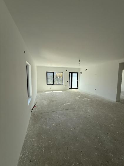 Casă individuală cu 4 camere cu Teren 400 Mp în Cumpăna