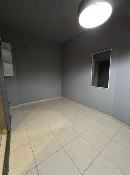 Spațiu comercial, de 90 mp, în Capitol