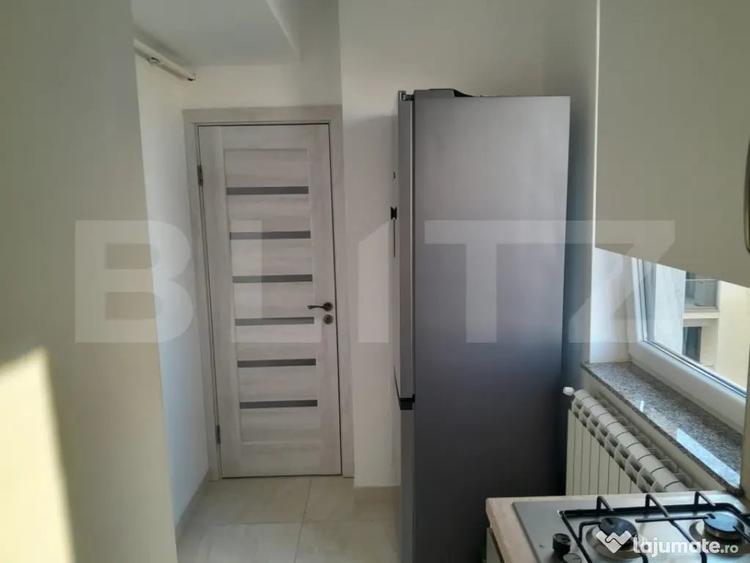 Apartament cu 3 camere semidecomandat în Obcini