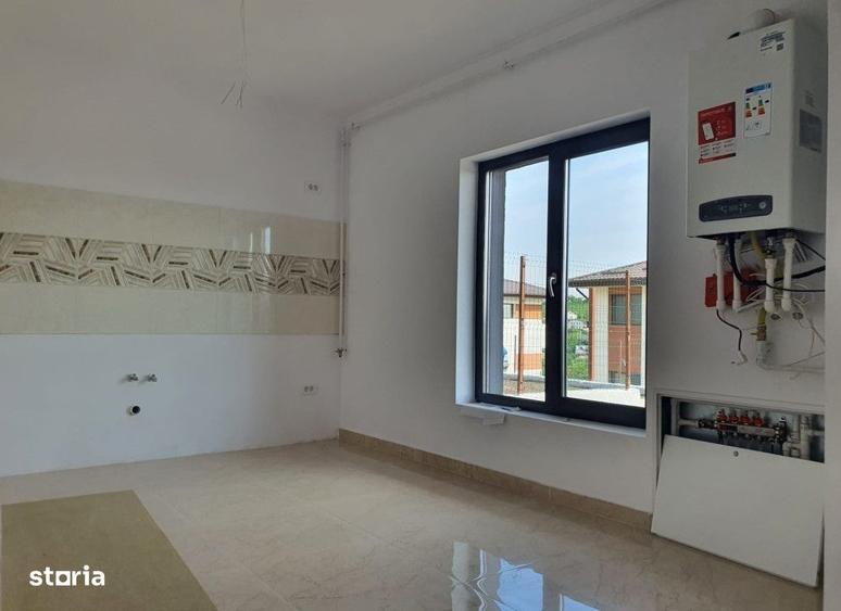 Casă cu 3 camere cu Teren 400 Mp în Miroslava