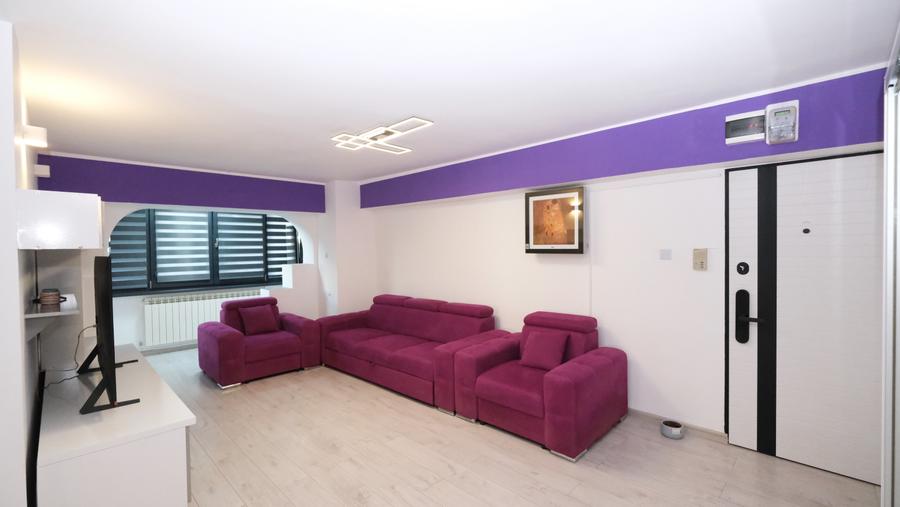 Apartament cu 3 camere în Gorjului