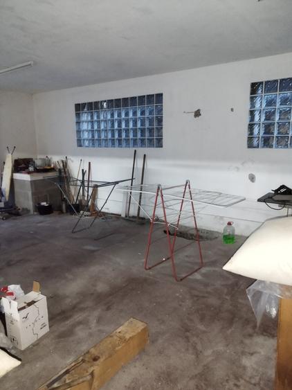Casă individuală cu 10 camere cu Teren 300 Mp în 7 Noiembrie