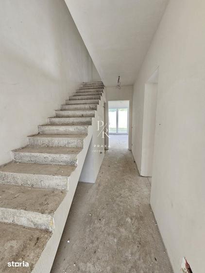 Casă cu 4 camere cu Teren 250 Mp în Iara