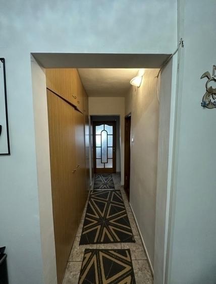 Apartament cu 3 camere decomandat în Canta