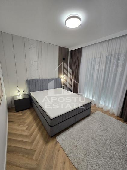 Apartament cu 2 camere semidecomandat, mobilat în Aradului