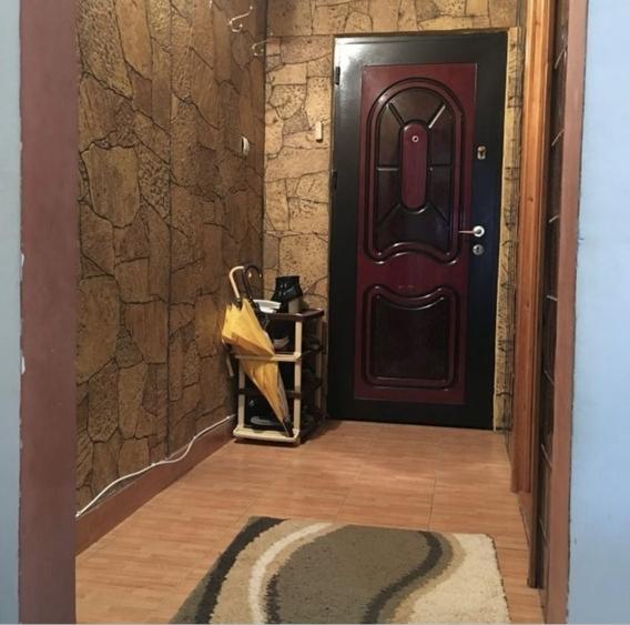 Apartament cu 2 camere semidecomandat în Letea Veche