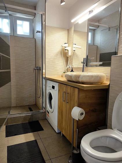 Apartament cu 2 camere decomandat în 15 Noiembrie