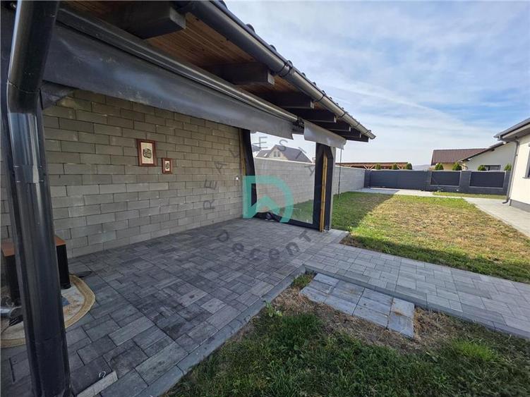 Casă cu 3 camere cu Teren 505 Mp în Cristian