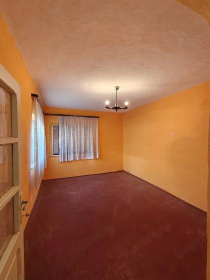 Casă cu Teren 337 Mp în Central