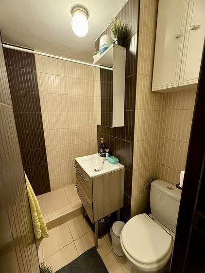 Apartament cu 2 camere decomandat, mobilat în Victoriei