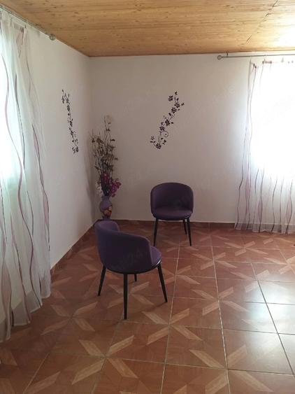 Casă cu 3 camere cu Teren 930 Mp în Săndulița