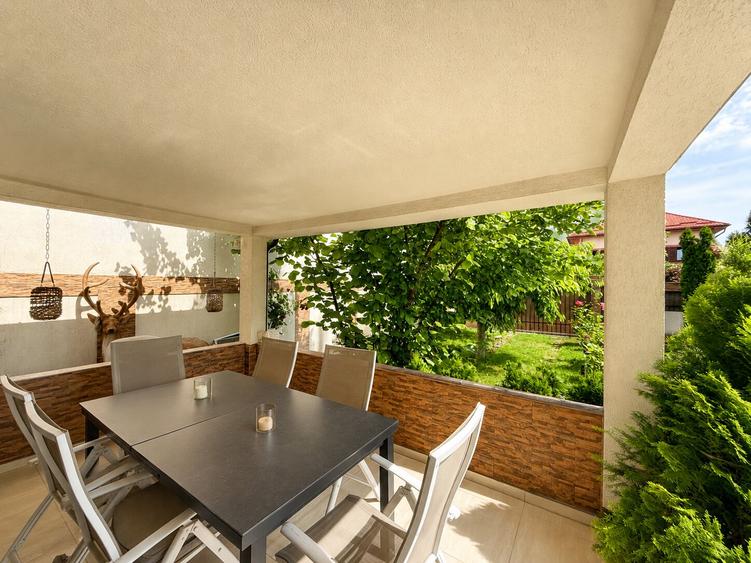 Casă individuală cu 6 camere cu Piscina în Industriilor