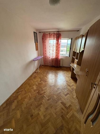 Apartament cu 3 camere decomandat în Lunca Cetățuii