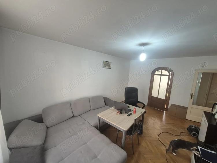 Apartament cu 2 camere decomandat în Muncii