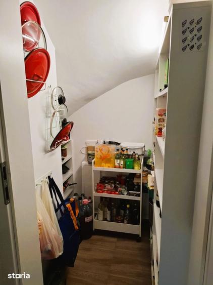Casă cu 5 camere cu Teren 111 Mp în Corbeanca