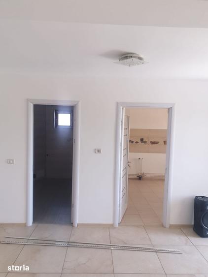 Casă cu 4 camere cu Teren 320 Mp în Valu lui Traian