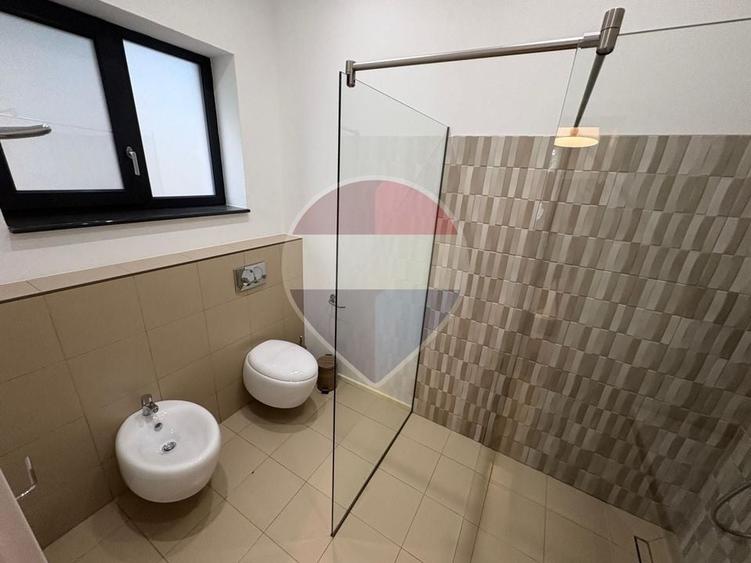 Apartament cu 3 camere decomandat, mobilat în Nord
