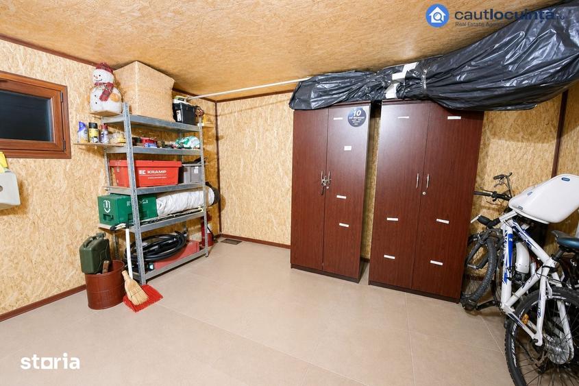 Casă cu 5 camere cu Teren 554 Mp în Corbeanca