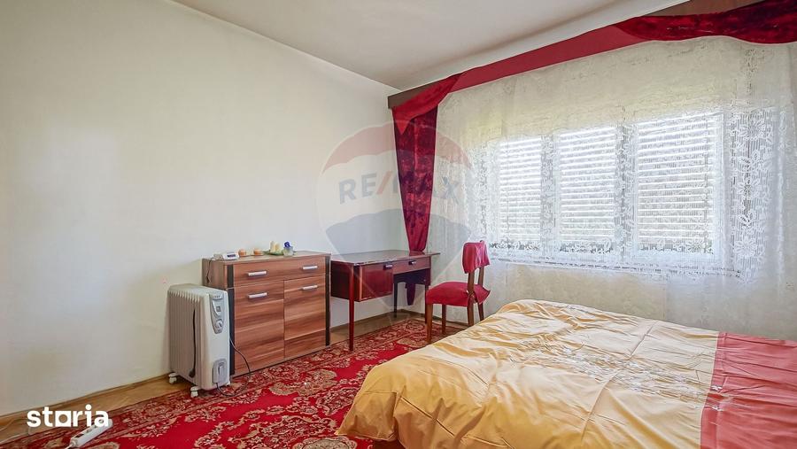 Casă cu 3 camere cu Teren 705 Mp în Central