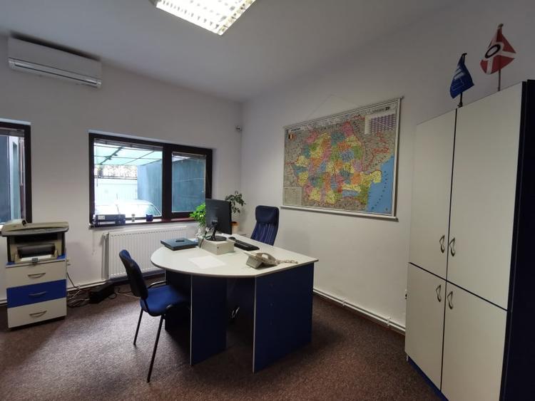 Spațiu comercial, de 478 mp, în Capitol