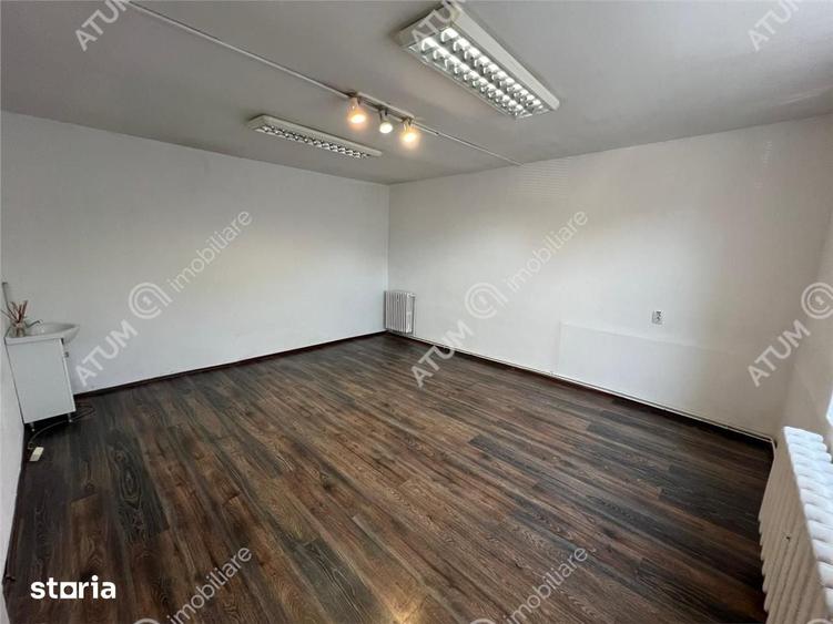 Spațiu comercial, de 48 mp, în Valea Aurie