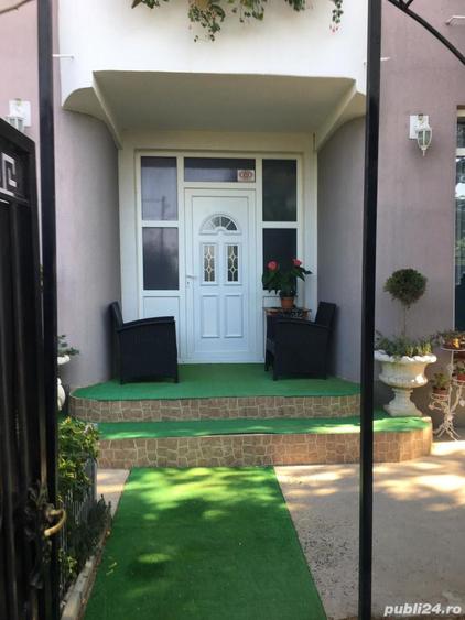 Casă cu 6 camere cu Teren 300 Mp în Eforie