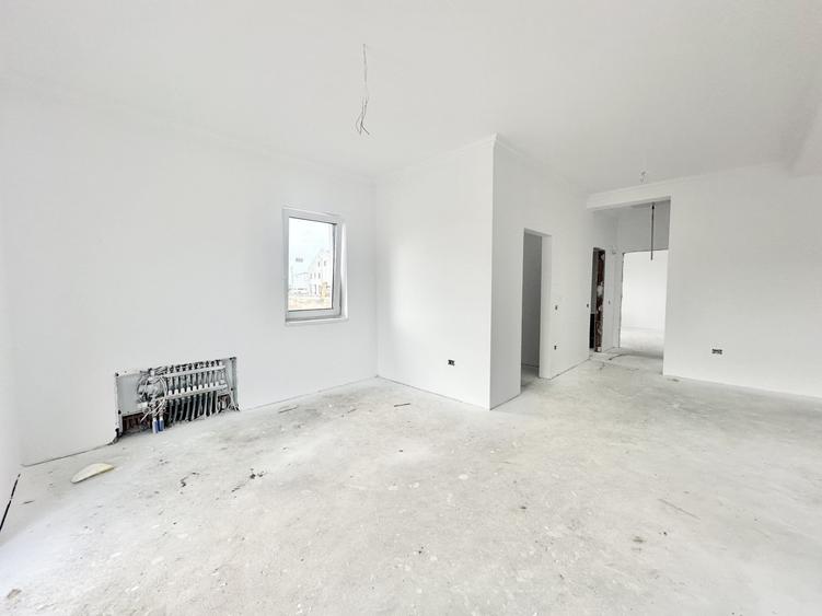 Duplex cu 3 camere cu Canalizare în Urseni
