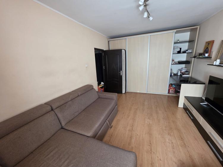 Apartament cu 2 camere decomandat în Morarilor
