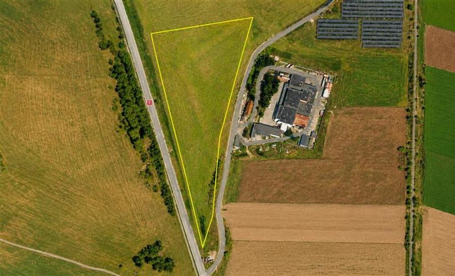 Teren agricol extravilan de 22500 mp, în Periferie