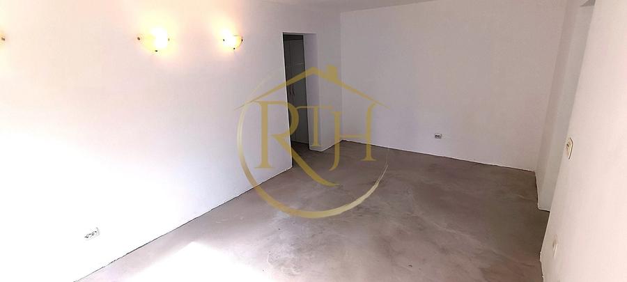 Apartament cu 2 camere semidecomandat în Medicină