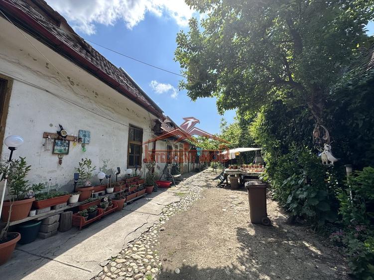 Apartament cu 2 camere semidecomandat în Turnișor