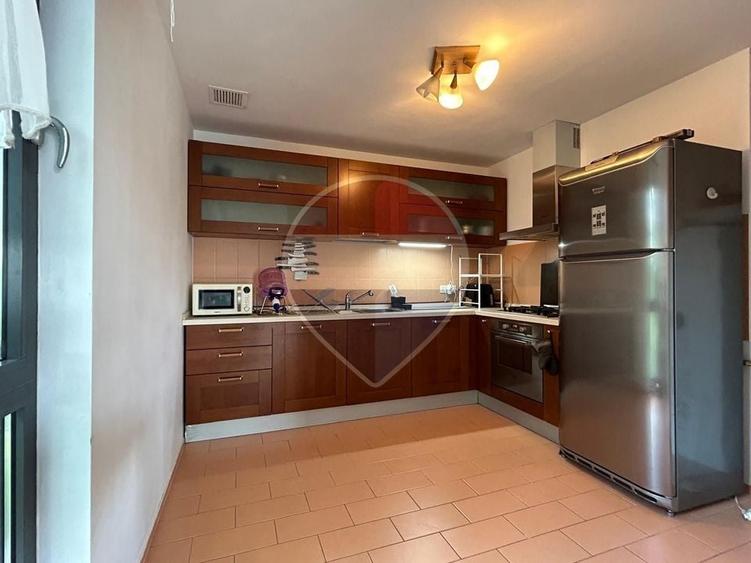Apartament cu 2 camere decomandat, mobilat în Băneasa